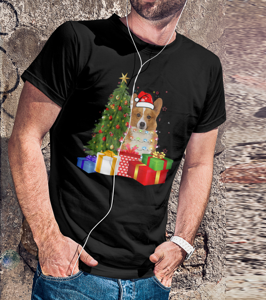 Santa Pembroke Welsh Corgi With Christmas Tree And Presents T-Shirt