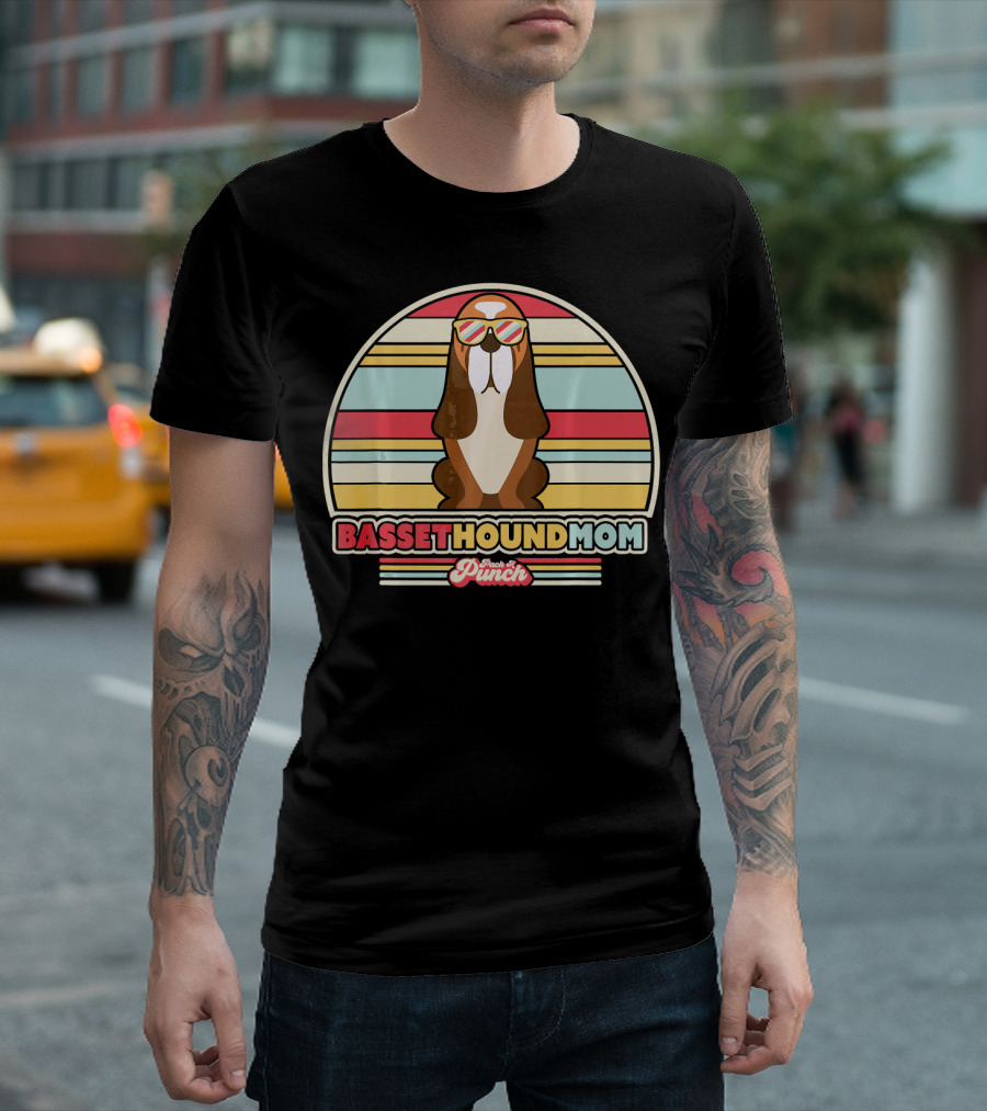 Basset Hound Mom Retro Style Fresh Punch T-Shirt