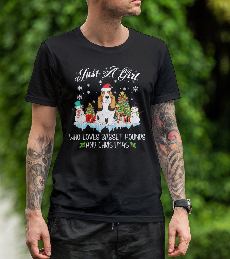 Just A Girl Who Loves Basset Hounds And Christmas T-Shirt