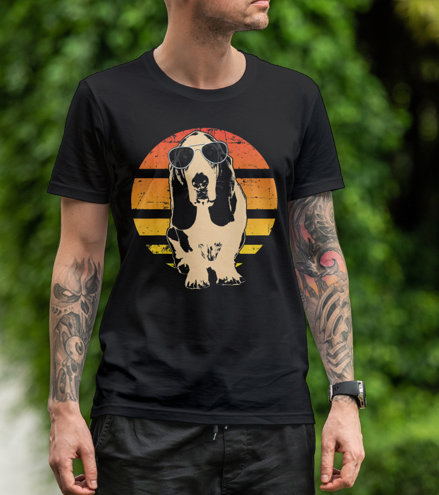 Retro Sunglasses Basset Hound In Vintage Sunset T-Shirt
