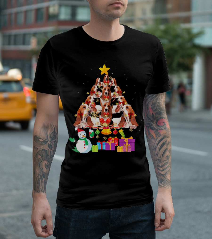 Basset Hound Christmas Tree with Snowman and Presents T-Shirt