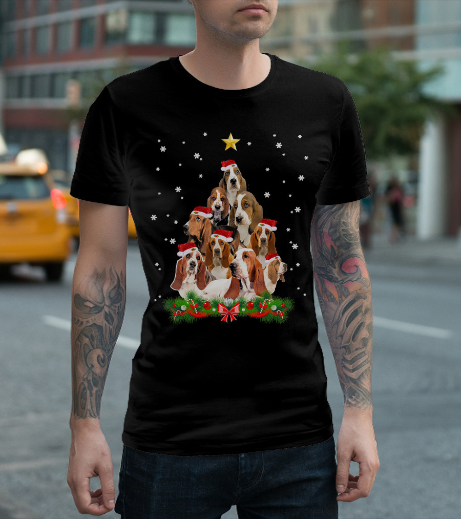 Santa Hat Basset Hound Christmas Tree Star Snowflakes T-Shirt