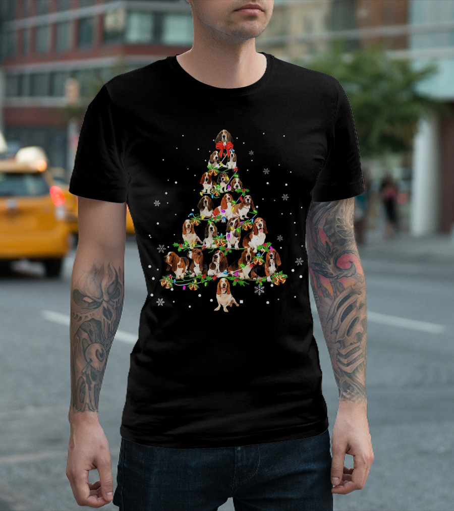 Basset Hound Noel Xmas Tree with Snowflakes and Bows T-Shirt