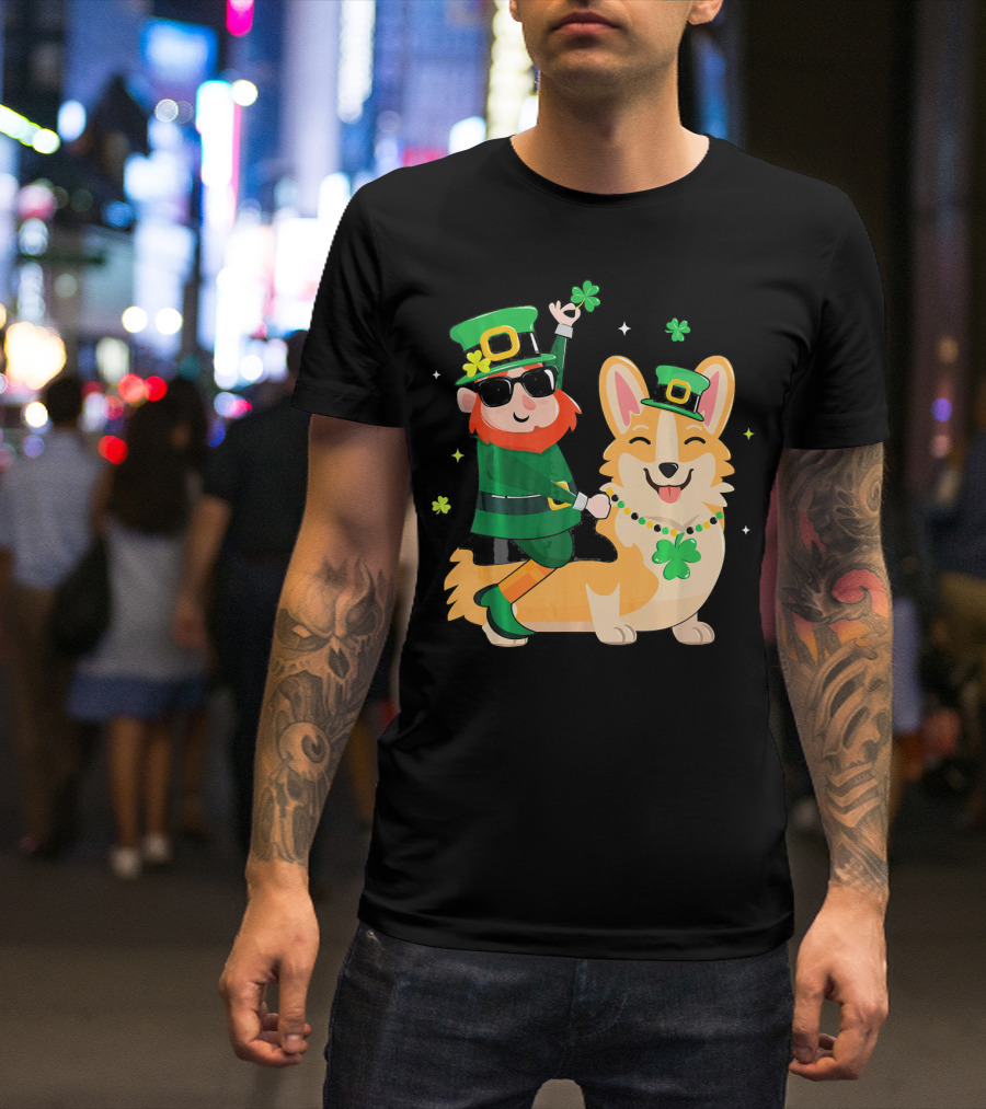 Corgi With Leprechaun St Patrick's Day Lucky Mama T-Shirt