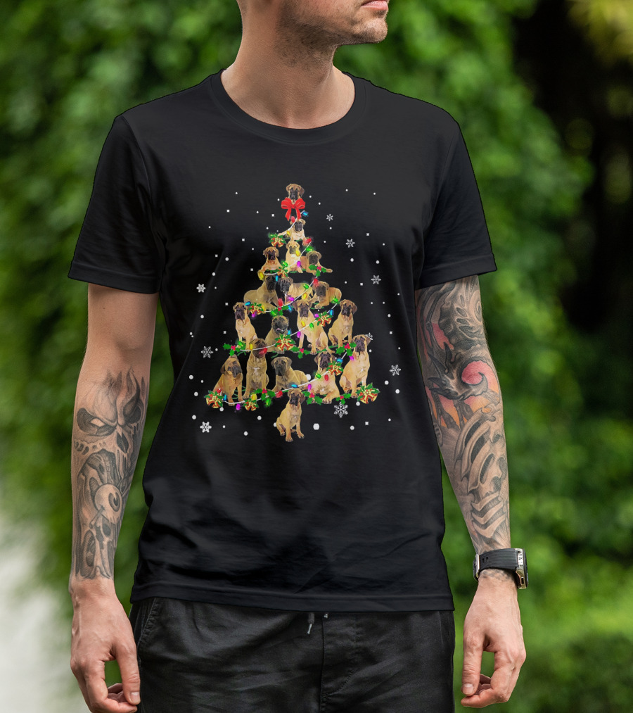Cute Bullmastiff Dog Christmas Tree With Snowflakes And Festive Lights T-Shirt