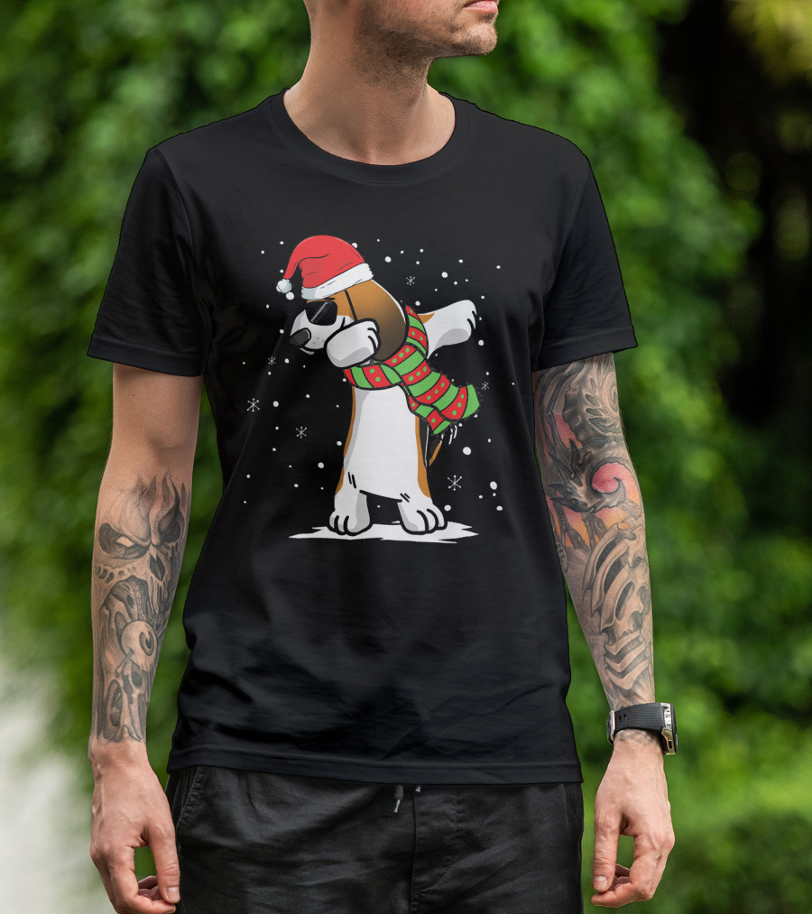 Dabbing Basset Hound Santa Hat Christmas Scarf Snowflakes T-Shirt