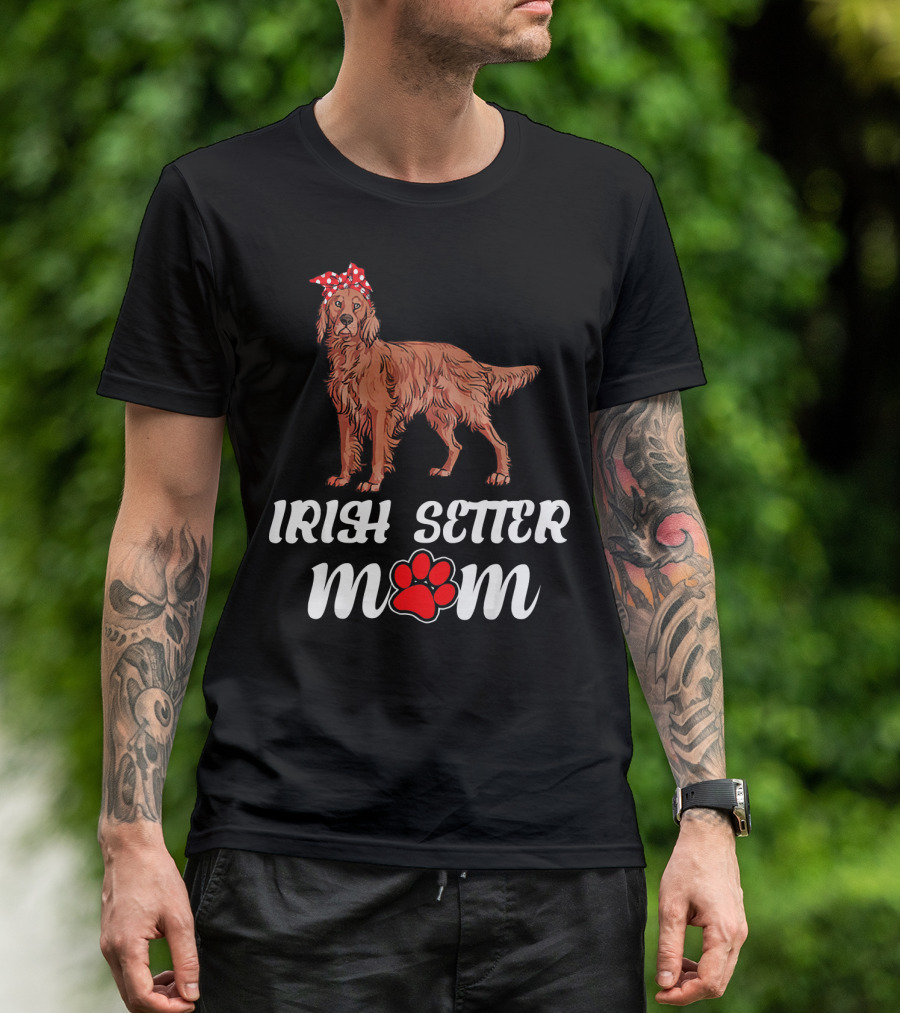 Irish Setter Dog Mom With Red Bandana And Paw Prints T-Shirt