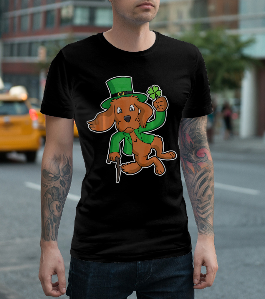 Irish Setter Leprechaun with Shamrock and Hat T-Shirt