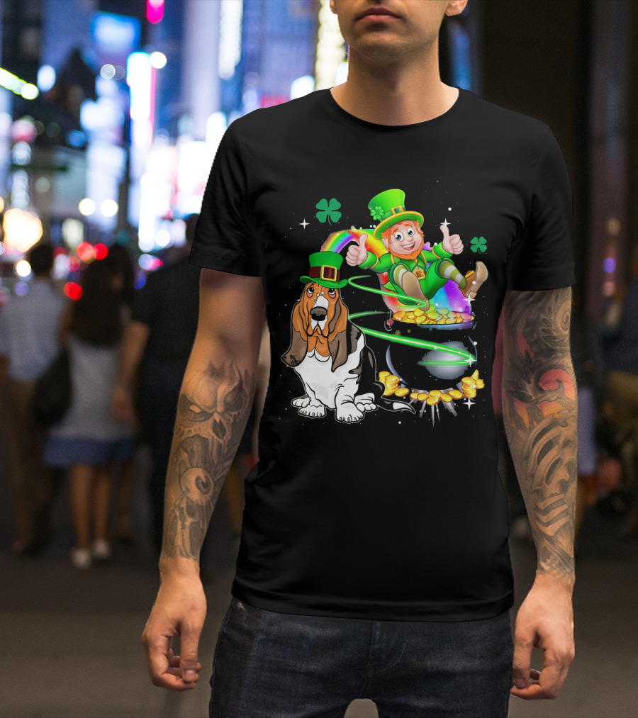 Leprechaun Basset Hound St Patrick's Day Rainbow Pot Of Gold T-Shirt