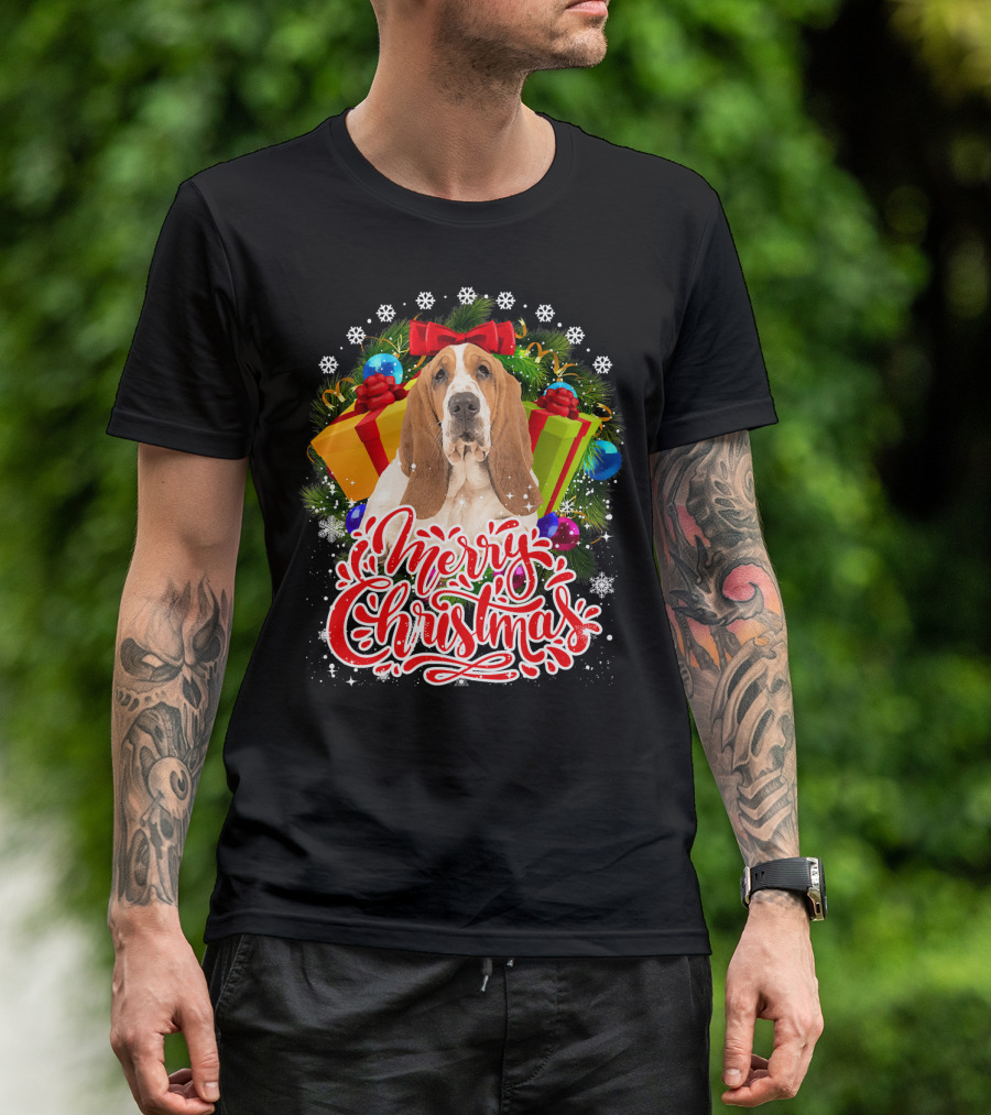 Merry Christmas Basset Hound With Presents And Snowflakes T-Shirt