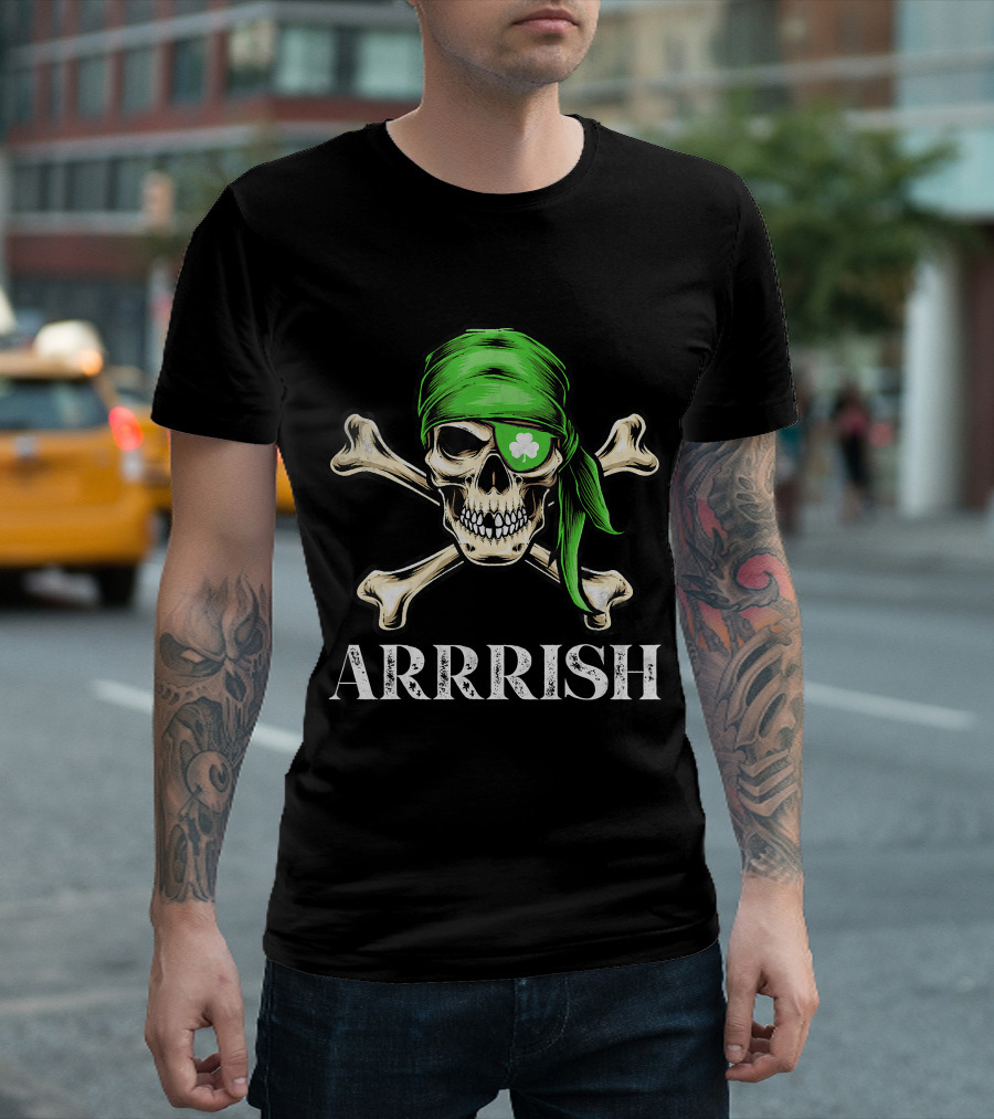 ARRRISH Irish Skull Crossbones Green Bandana Clover T-Shirt