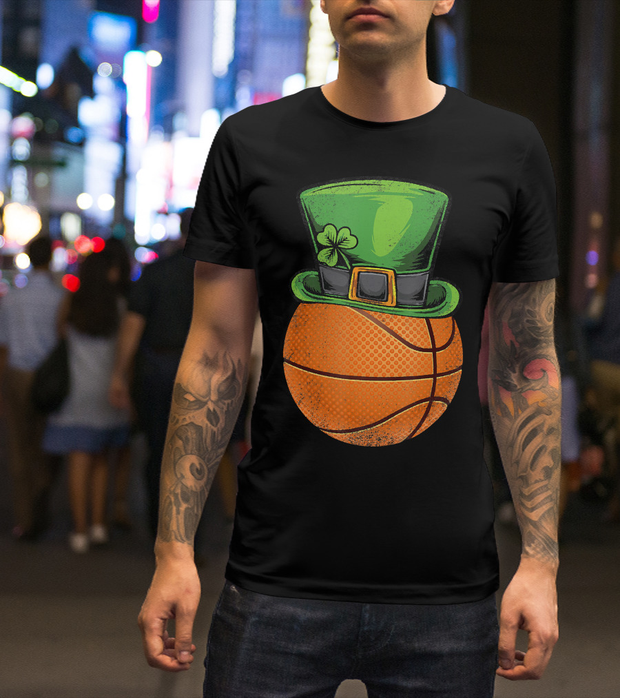 Basketball Wearing Leprechaun Hat Shamrock St Patrick's Day T-Shirt
