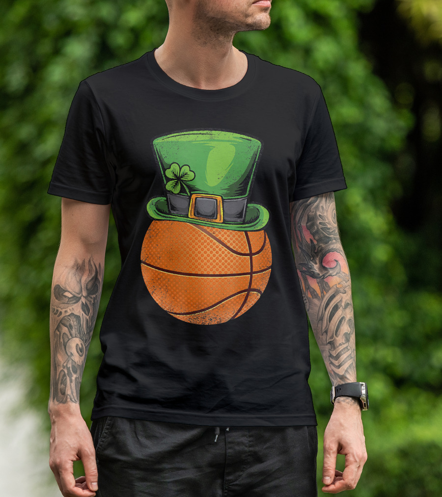 Basketball Wearing Leprechaun Hat Shamrock St Patrick's Day T-Shirt