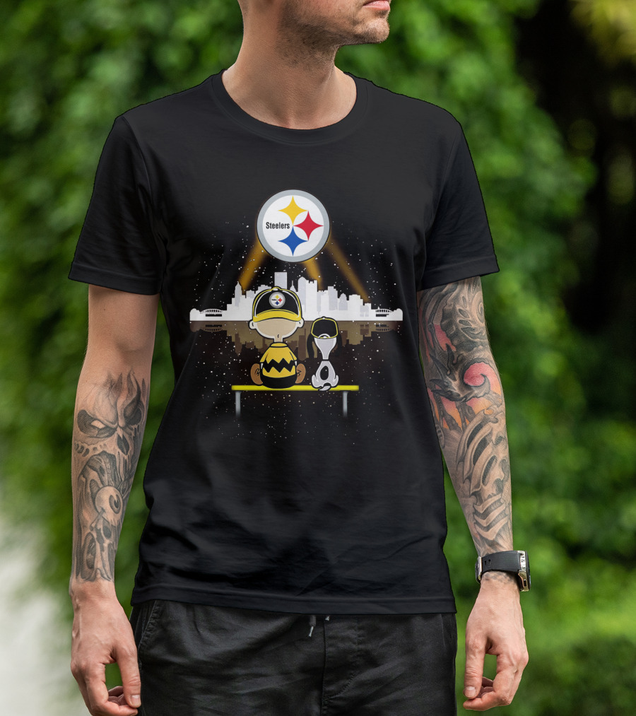 Charlie Brown Snoopy Steelers Skyline Reflection T-Shirt