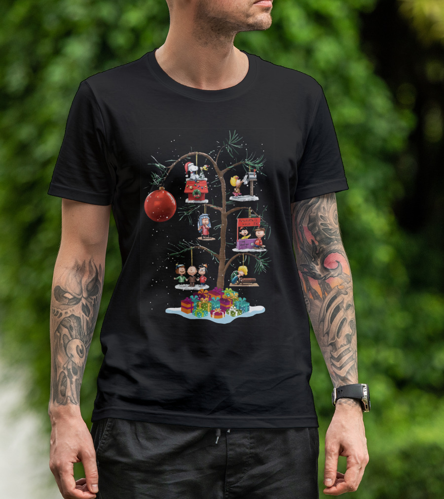 Peanuts Christmas Tree With Snoopy Lucy Charlie Brown And Woodstock Ornaments T-Shirt