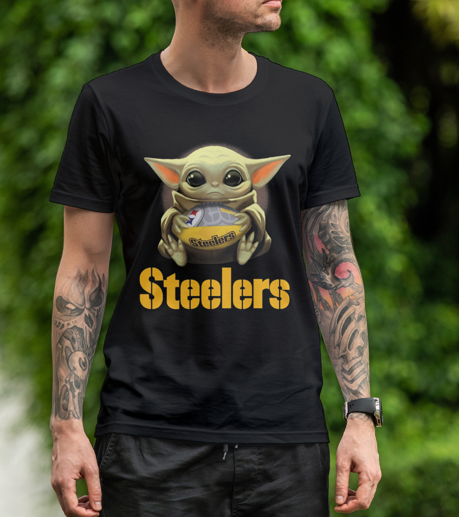 Baby Yoda Steelers Hug Football T-Shirt