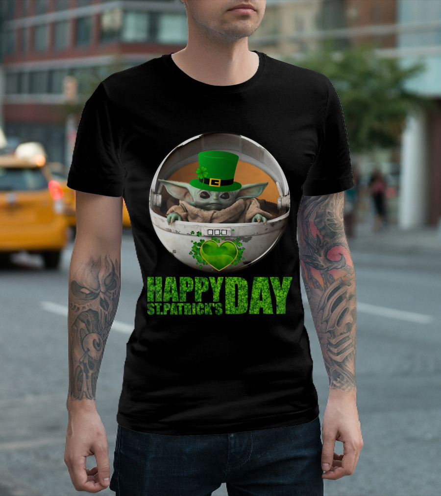 HAPPY ST PATRICK'S DAY BABY YODA SHAMROCK HAT HEART T-Shirt