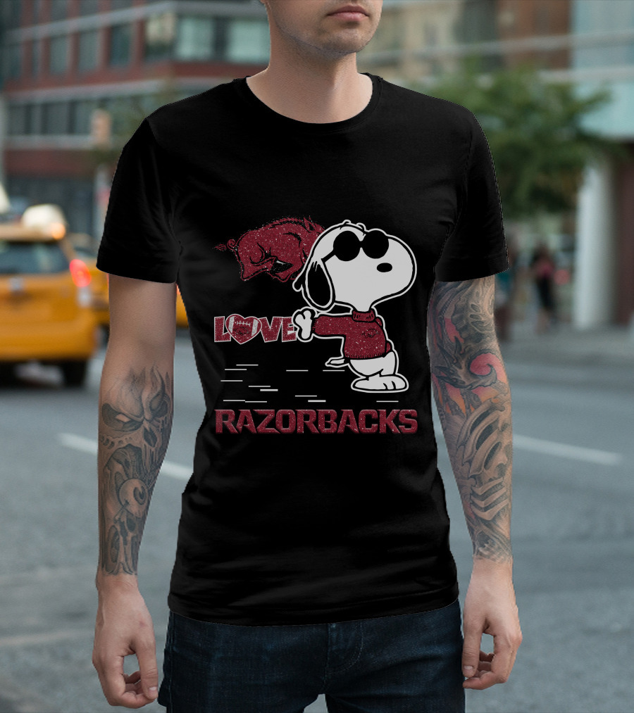 Snoopy Love Razorbacks Arkansas T-Shirt