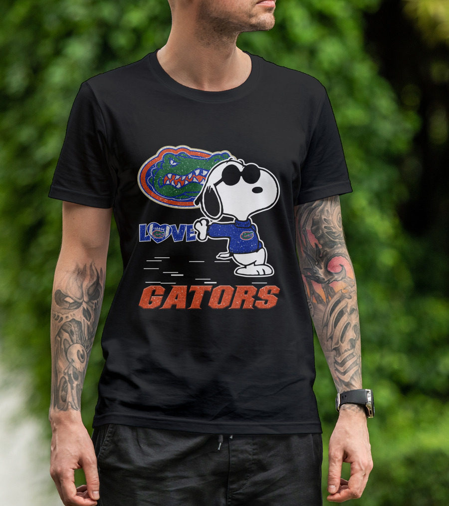 Snoopy Love Florida Gators Football T-Shirt
