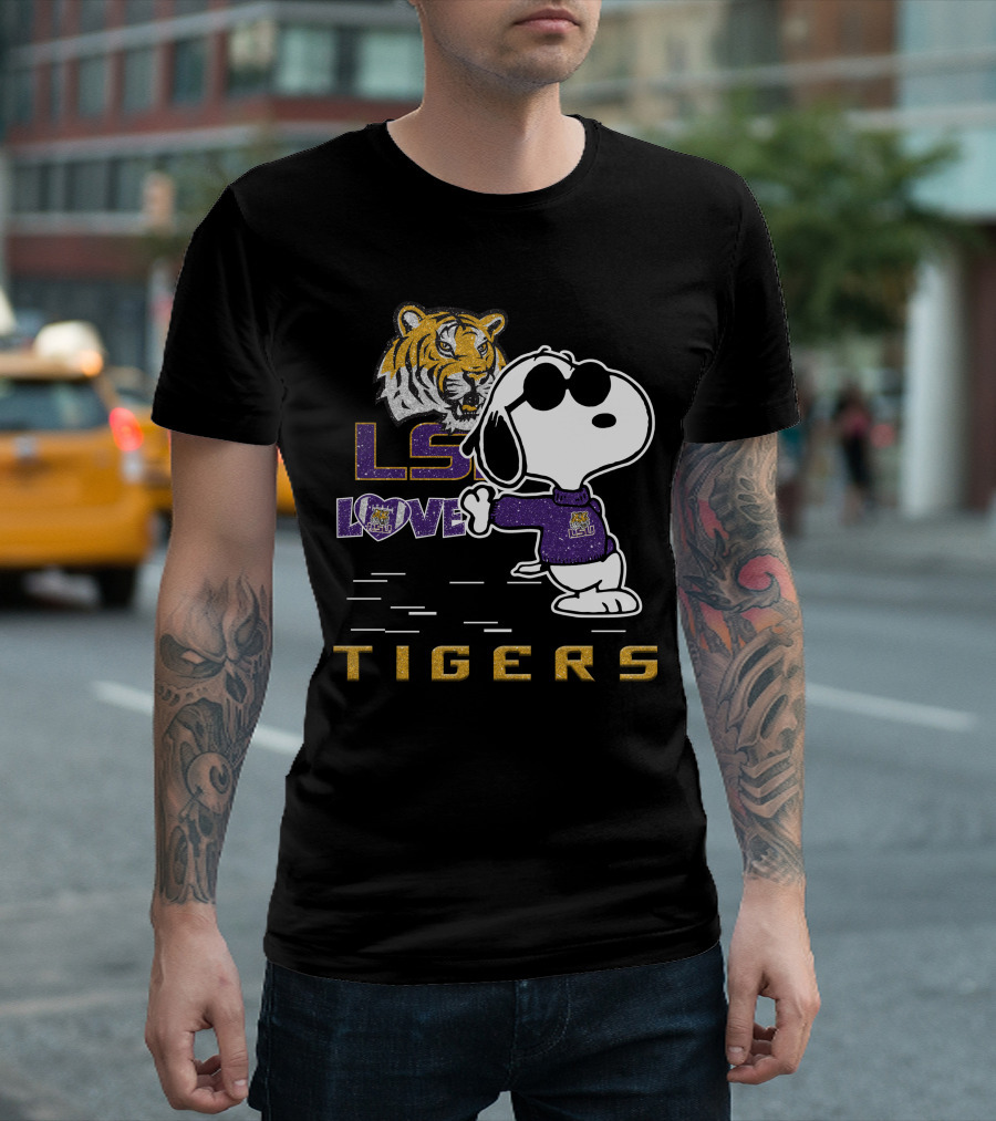 LSU Tigers Love Snoopy Tiger T-Shirt
