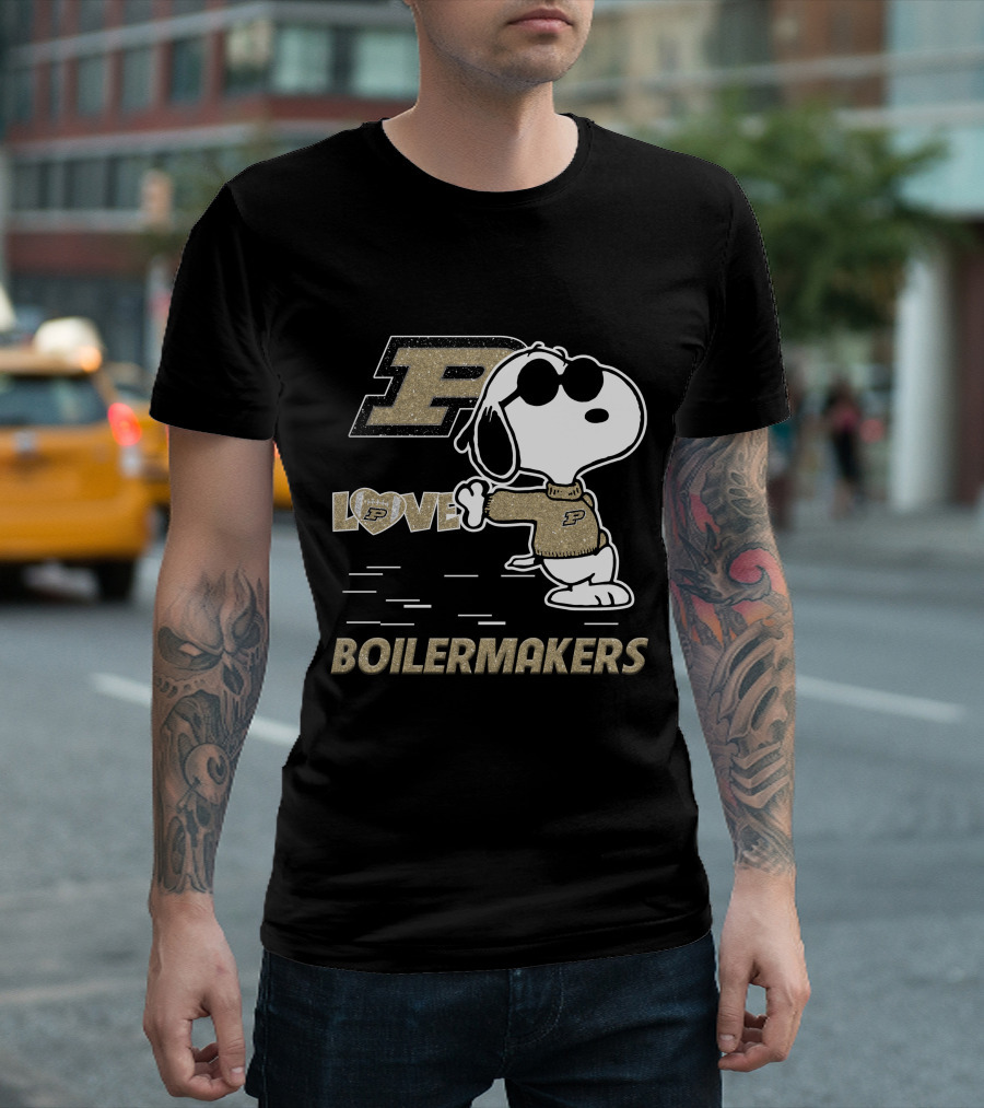 Snoopy Love Purdue Boilermakers P T-Shirt