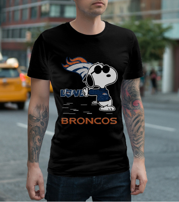 Snoopy Love Denver Broncos Nfl Fans T-Shirt