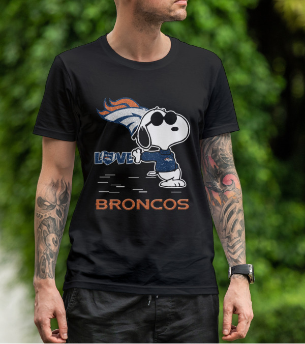 Snoopy Love Denver Broncos Nfl Fans T-Shirt