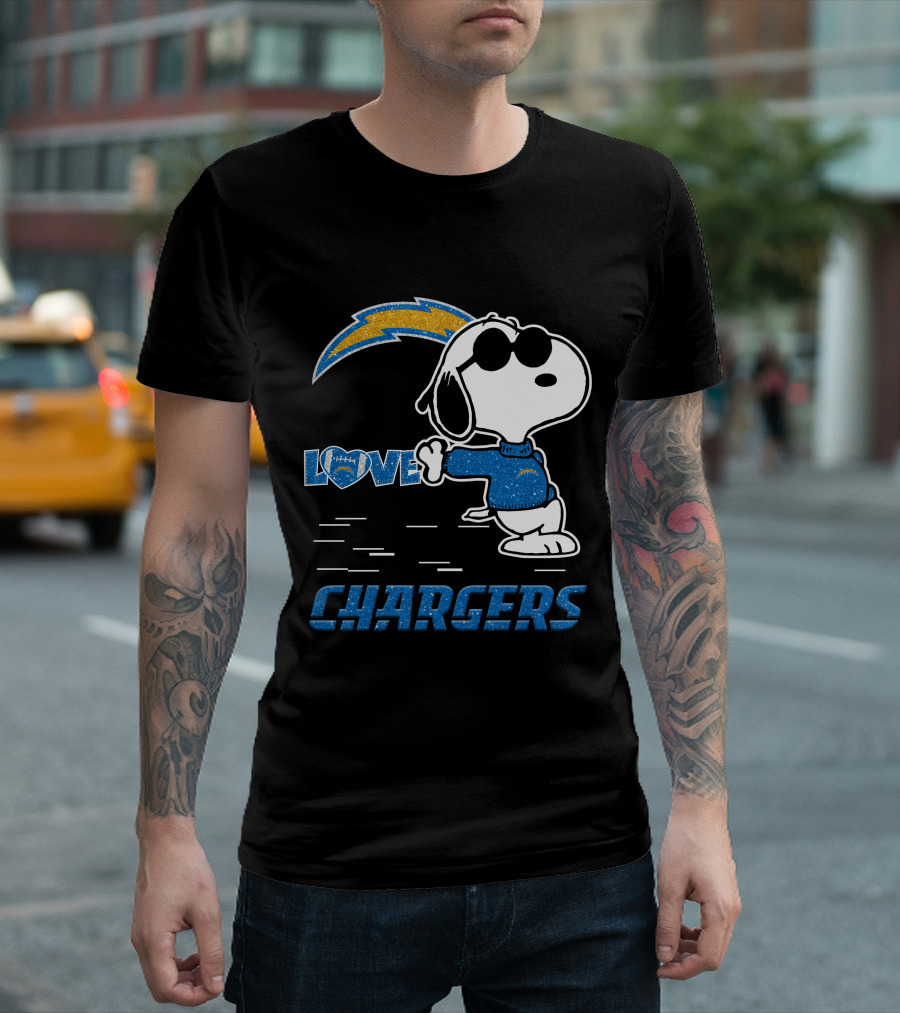 Snoopy Love Chargers Los Angeles T-Shirt