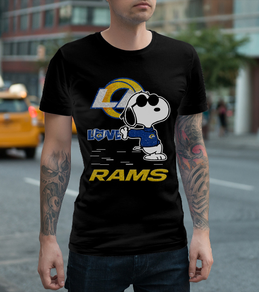 Snoopy Love Los Angeles Rams Football Fan Graphics T-Shirt