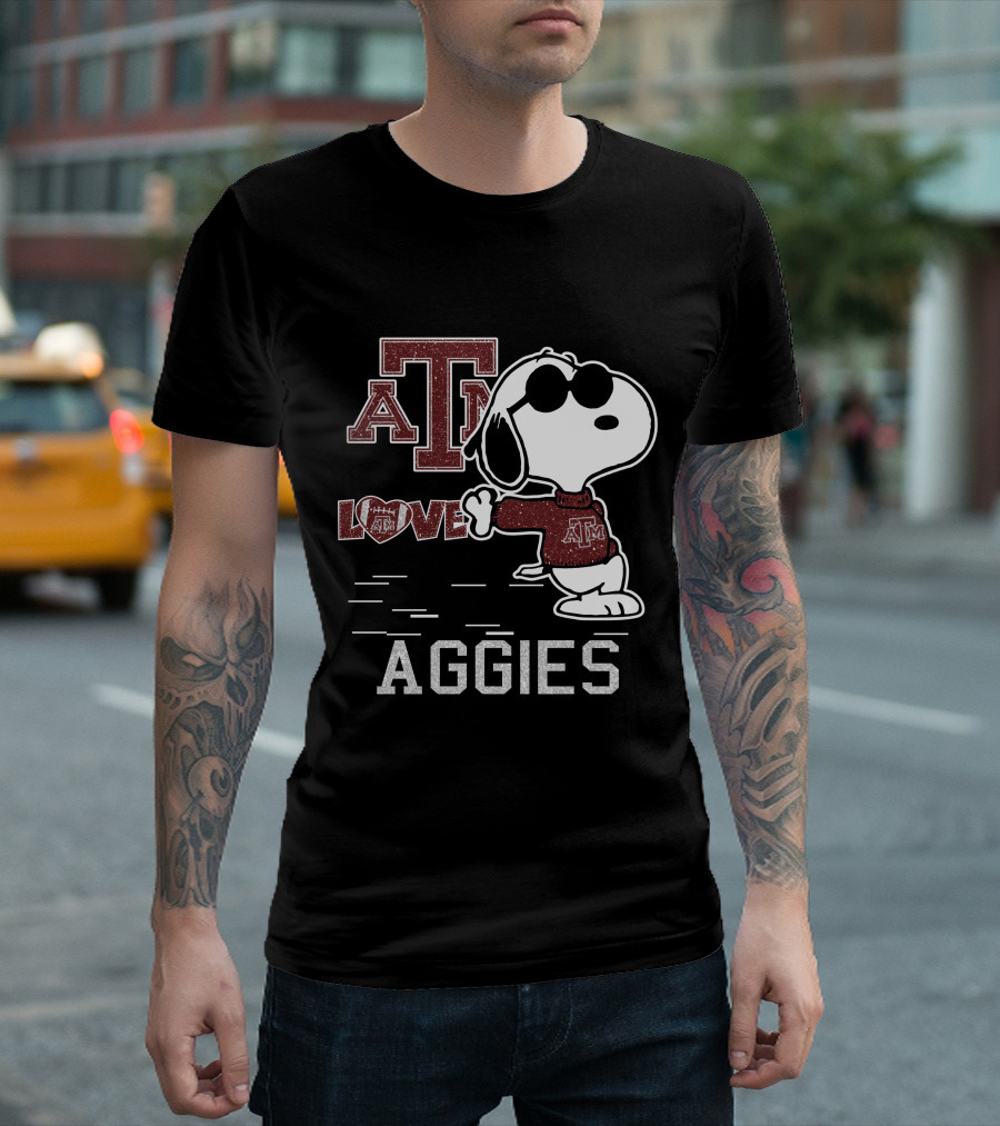 Snoopy AT Love Texas A&M Aggies T-Shirt
