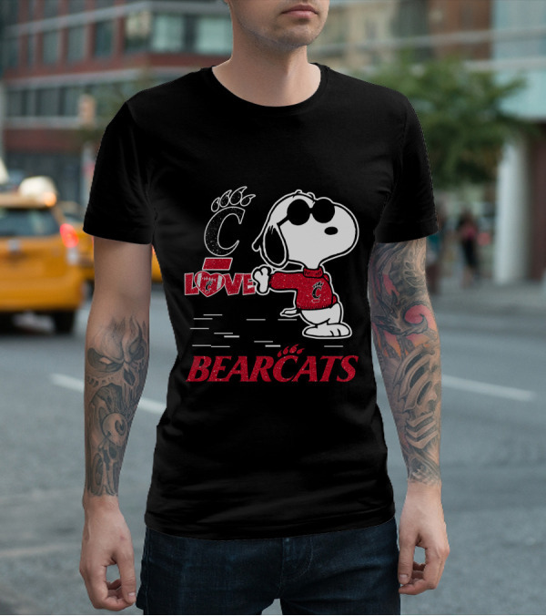 Snoopy Cincinnati Bearcats Love With Stylized C T-Shirt