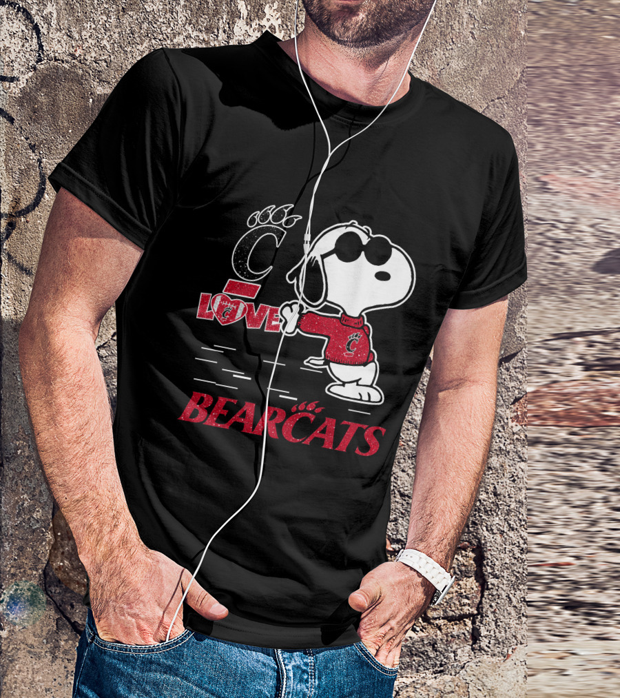 Snoopy Cincinnati Bearcats Love With Stylized C T-Shirt