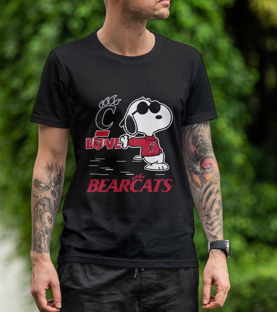 Snoopy Cincinnati Bearcats Love With Stylized C T-Shirt