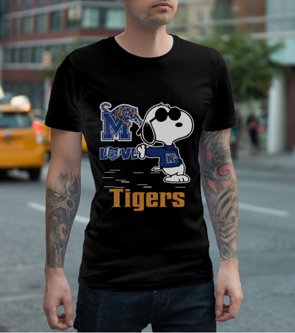 Snoopy Memphis Tigers Love T-Shirt
