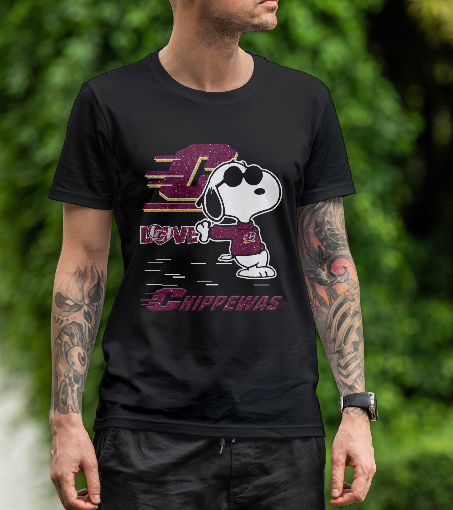 Snoopy Central Michigan Chippewas Love Football T-Shirt