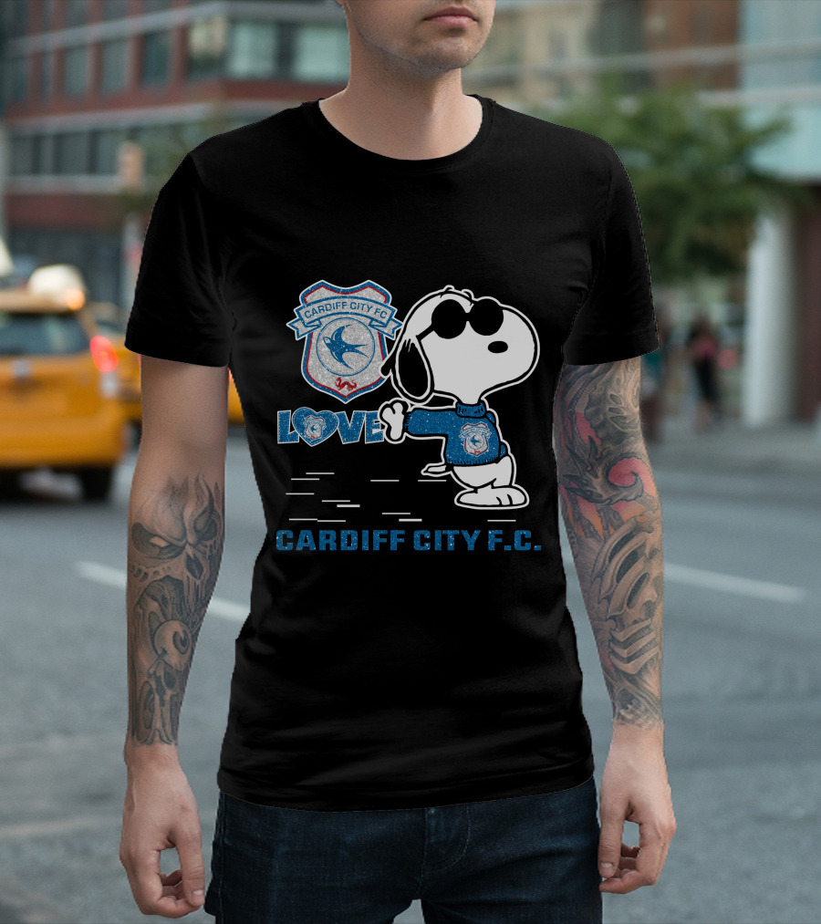 Snoopy Love Cardiff City F.c. T-Shirt