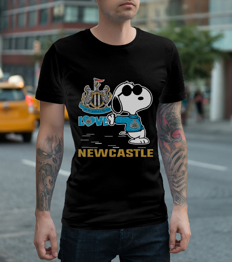 Snoopy Love Newcastle United Football Club T-Shirt