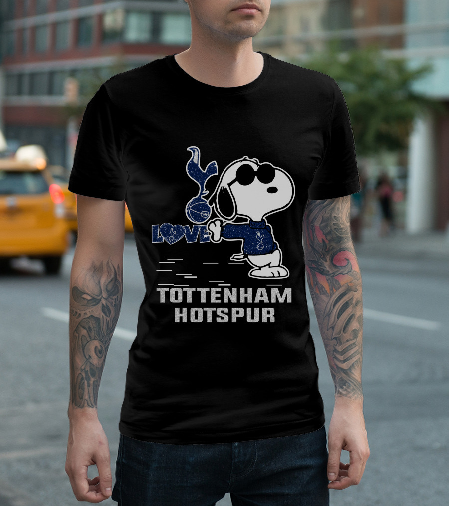 Snoopy Love Tottenham Hotspur Football Soccer Fan Style T-Shirt