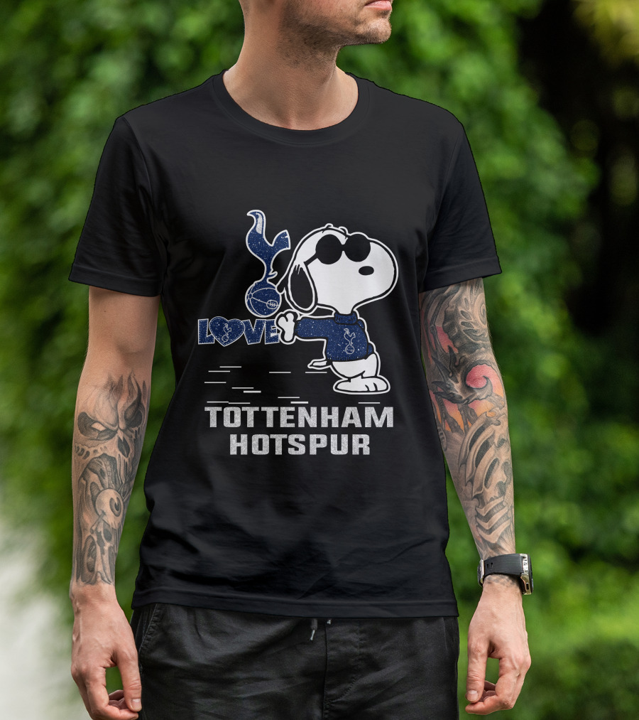 Snoopy Love Tottenham Hotspur Football Soccer Fan Style T-Shirt