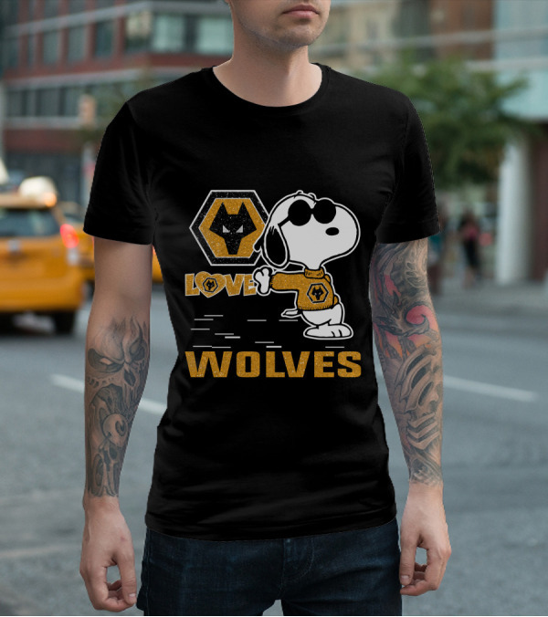 Snoopy Love Wolves Wolverhampton Wanderers T-Shirt