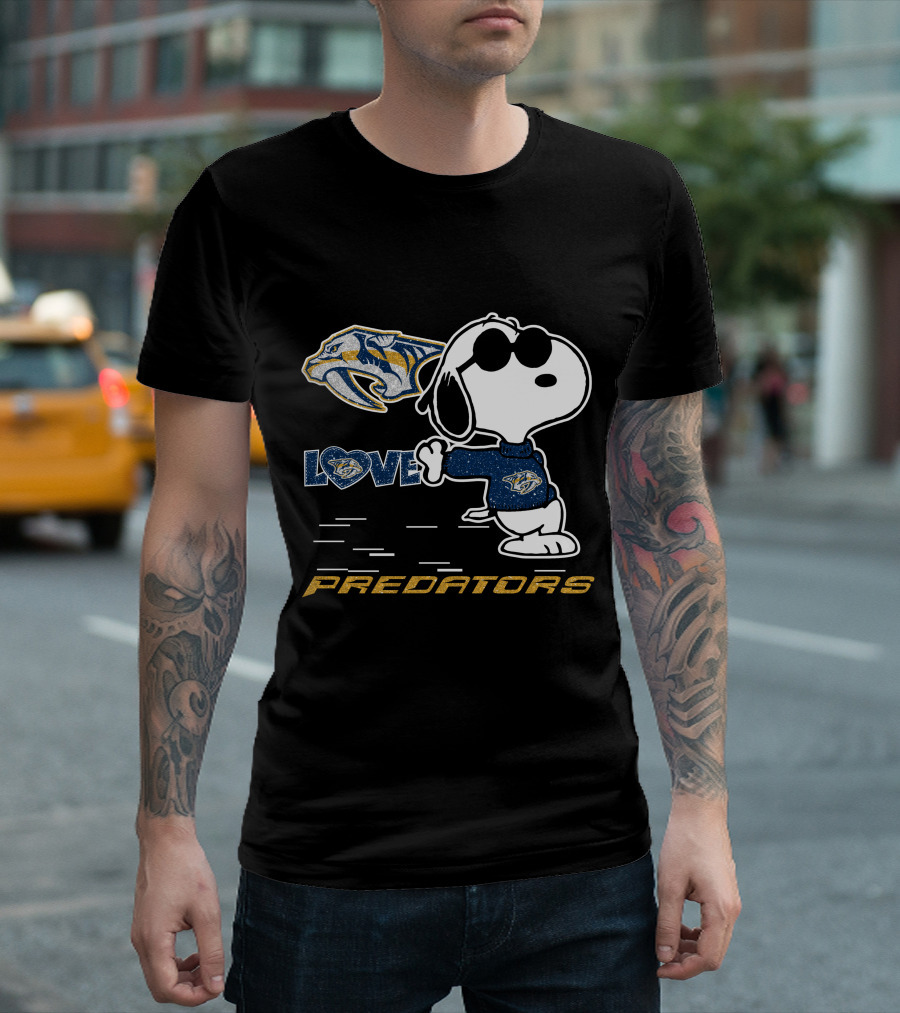 Snoopy Love Nashville Predators T-Shirt
