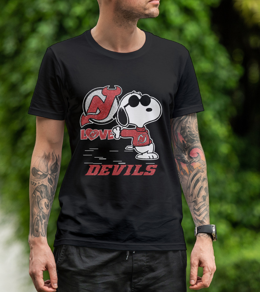 Snoopy Love New Jersey Devils Hockey T-Shirt