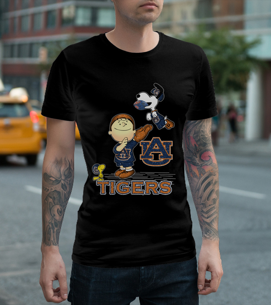 Snoopy and Friends Auburn Tigers Football T-Shirt