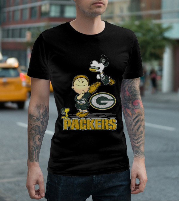 Snoopy And Friends Green Bay Packers Team Spirit T-Shirt