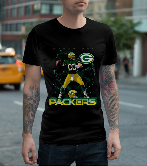Green Bay Packers Quarterback Action And Helmet T-Shirt