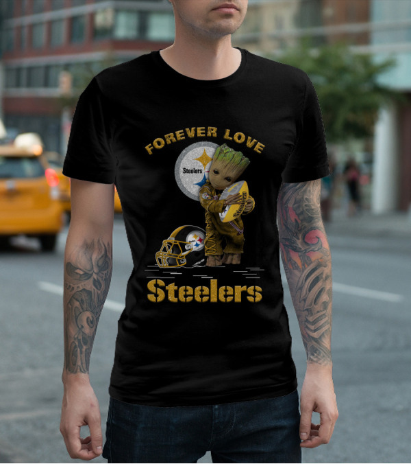 Forever Love Steelers Groot Holding Football T-Shirt