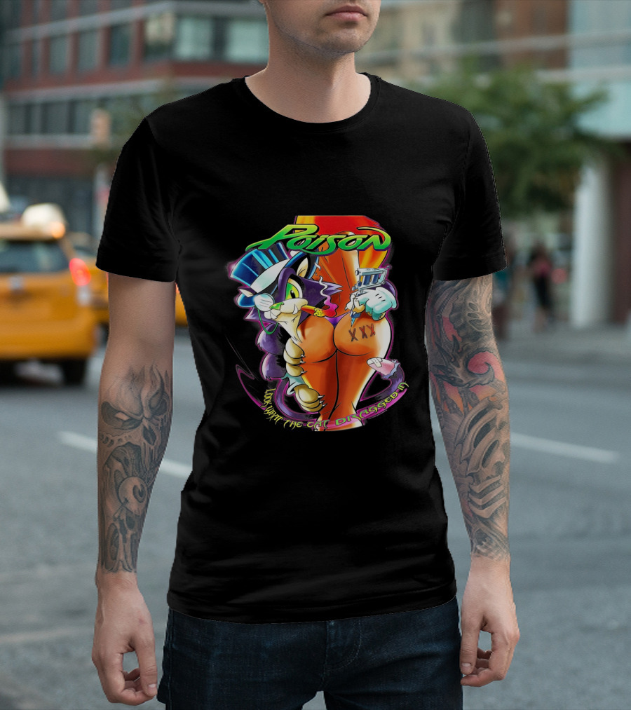 Poison Cartoon Cat Holding Tattoo Gun Text 'Look What the Cat Dragged In' T-Shirt