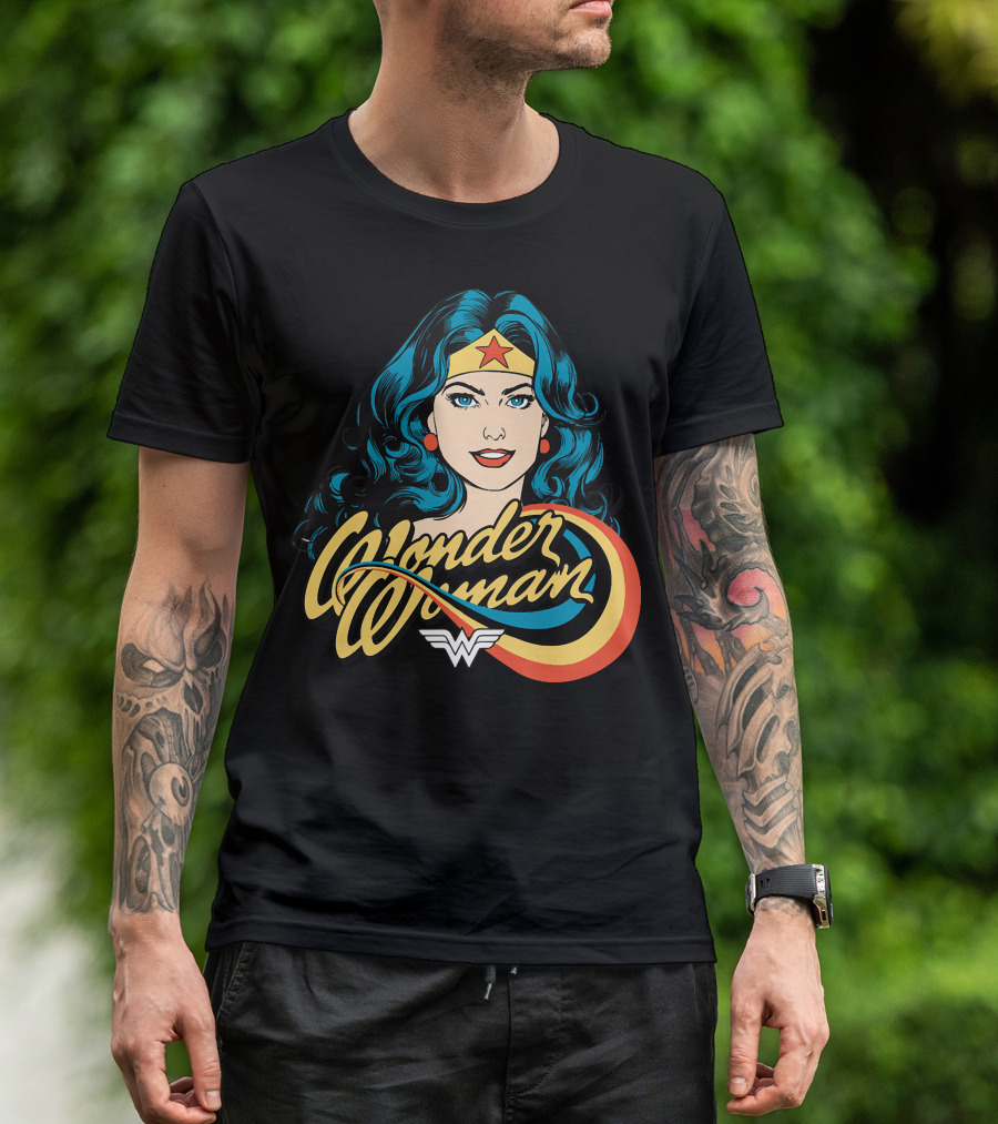 Wonder Woman Retro Style With Classic T-Shirt