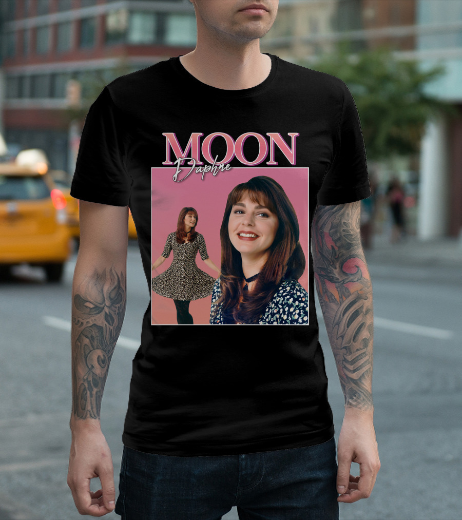 Daphne Moon Retro T-Shirt