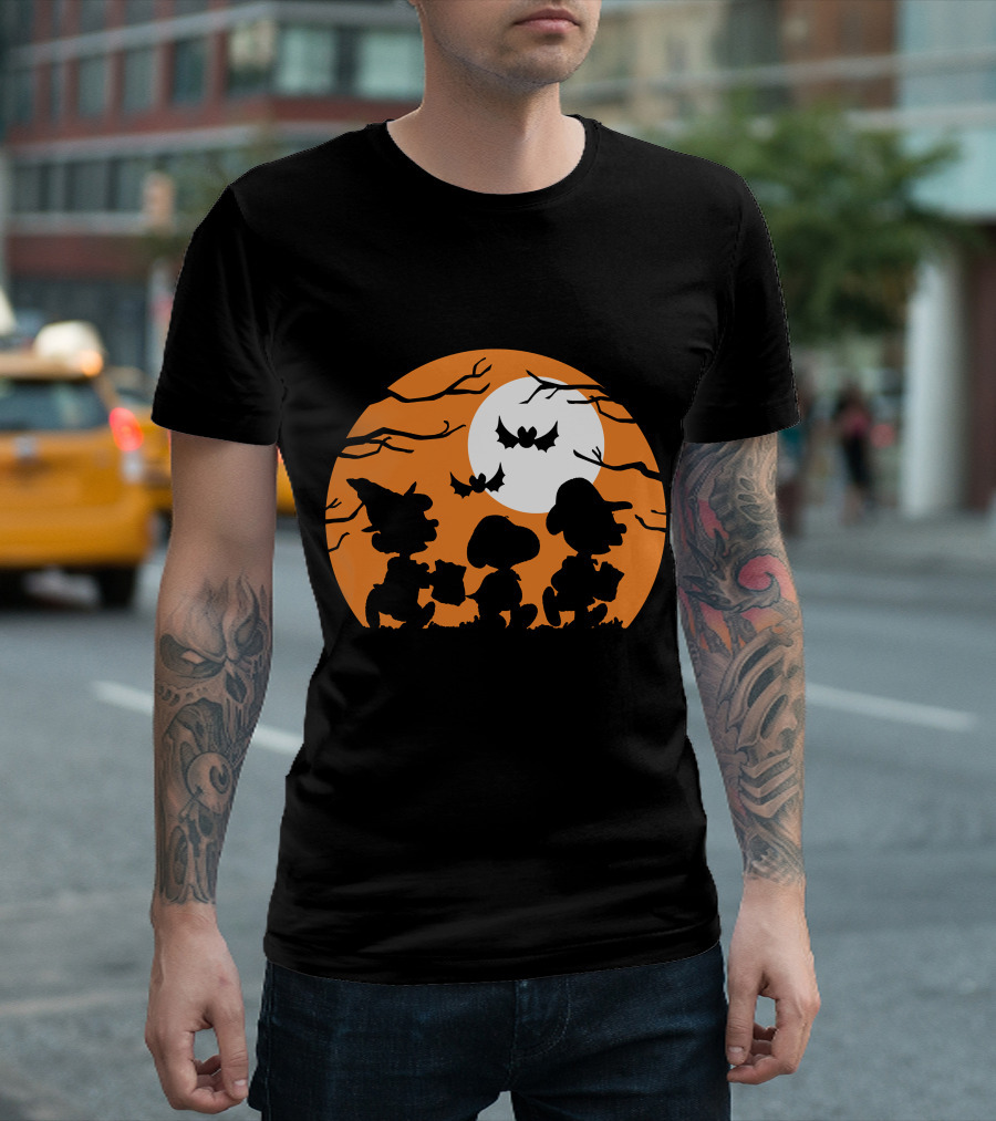 Peanuts Halloween Trick Or Treat Moonlit Bats T-Shirt
